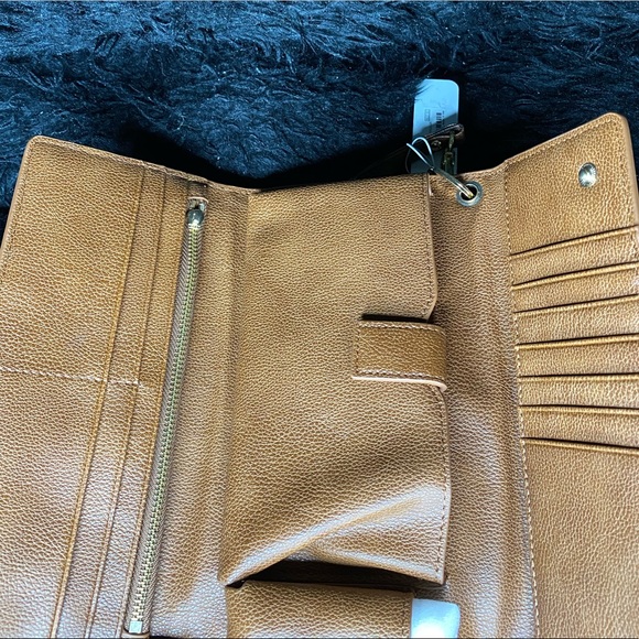 Leopard Wallet - Picture 3 of 3